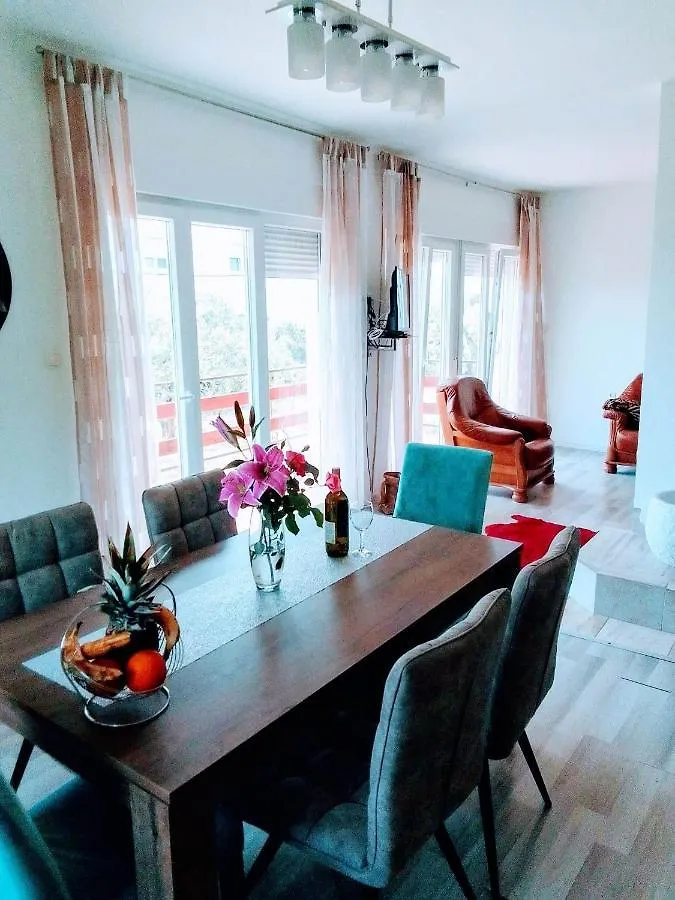 Holiday home Holiday House With A Parking Space Kastel Luksic, Kastela - 20992